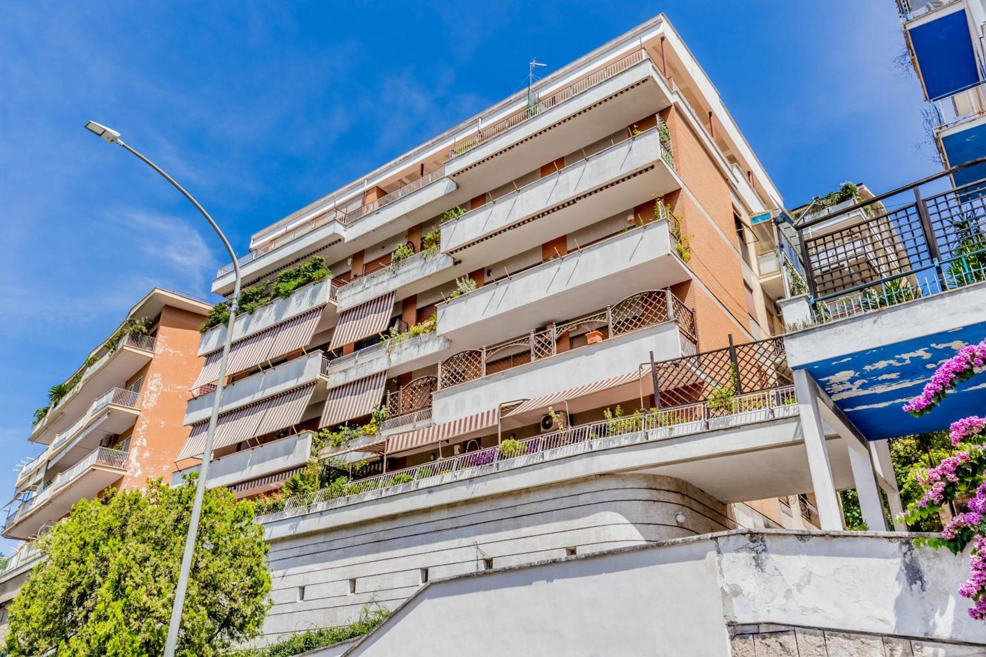 דירות רומא L'Attico Con Terrazza In Corso Francia מראה חיצוני תמונה